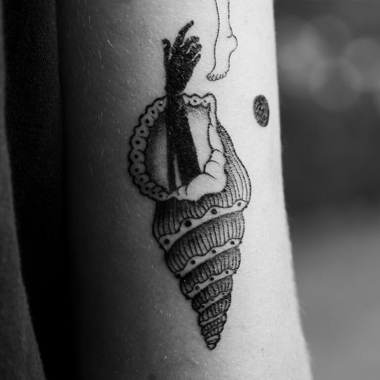 IreneBeltrame-hand2hand-tattoo2